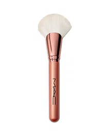 MAC Bronze Fan Brush 143S